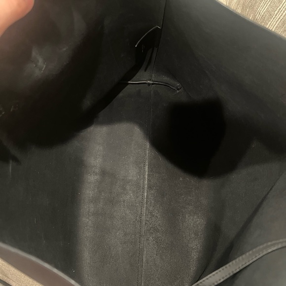 Authentic Saint Laurent Black Shopping Tote - Picture 7 of 13